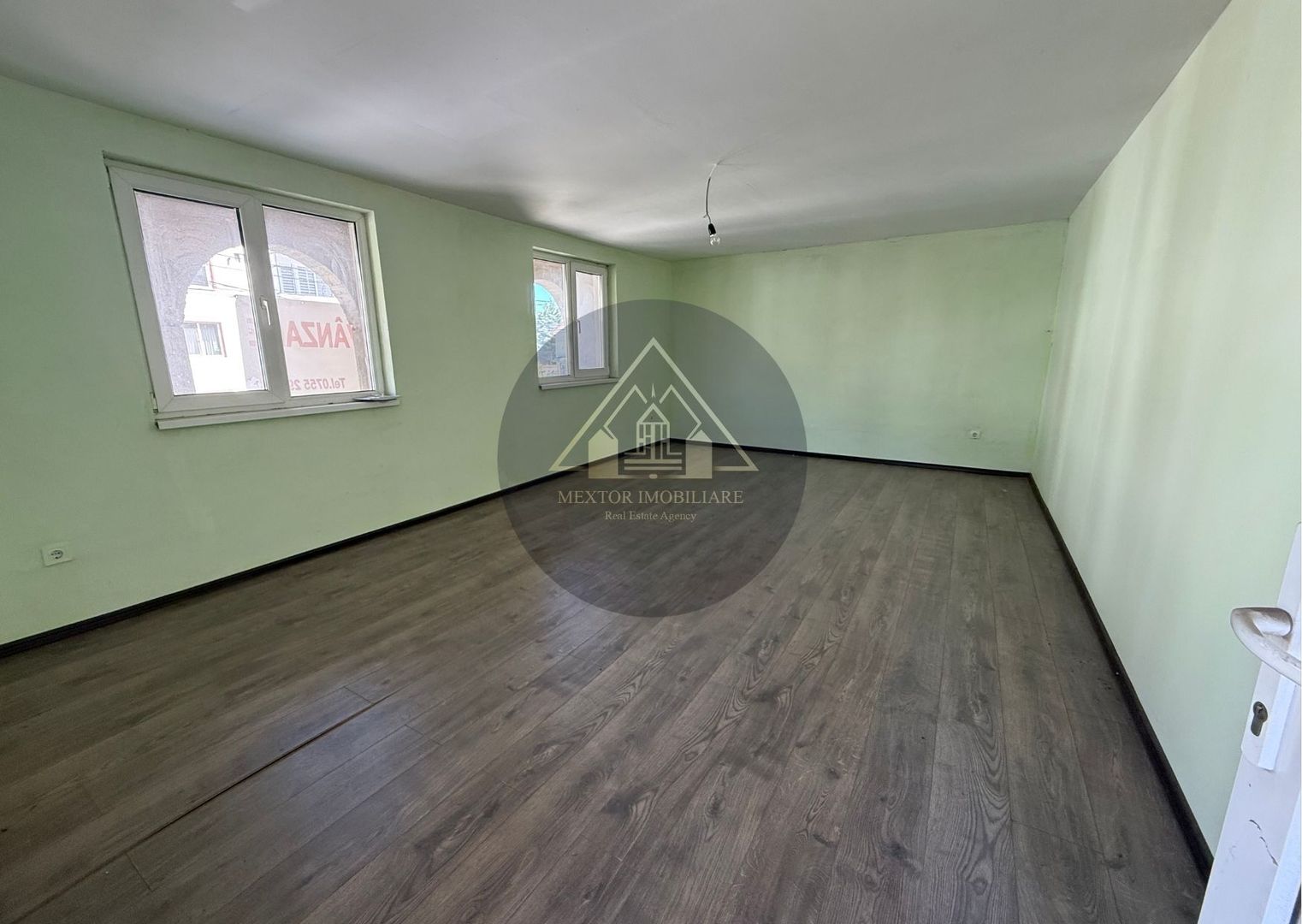 Casa de vanzare, Medias - Poză 5