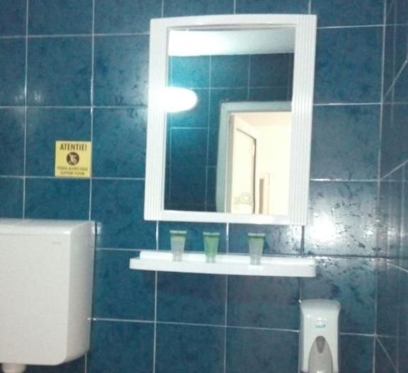 PENSIUNE 10 CAMERE DE ÎNCHIRIAT - BUCUREȘTI - Poză 9