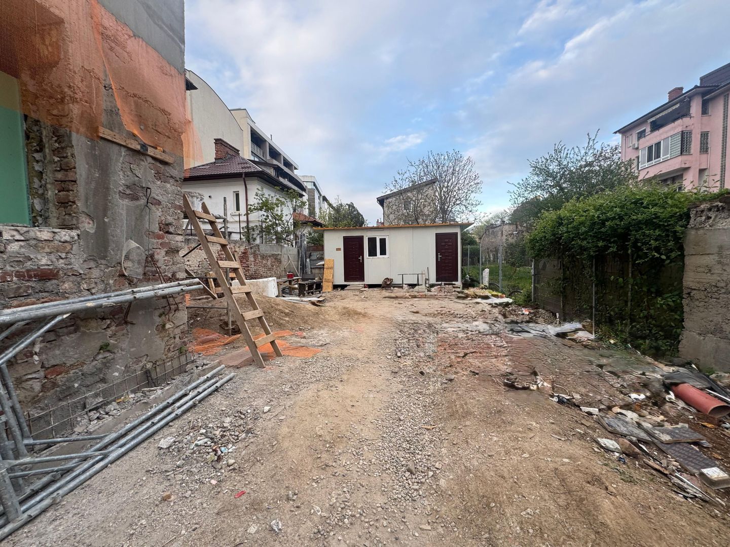 Vila solidă cu potential mutiplu 5 camere + teren || Piața Romană–Polonă - Poză 17