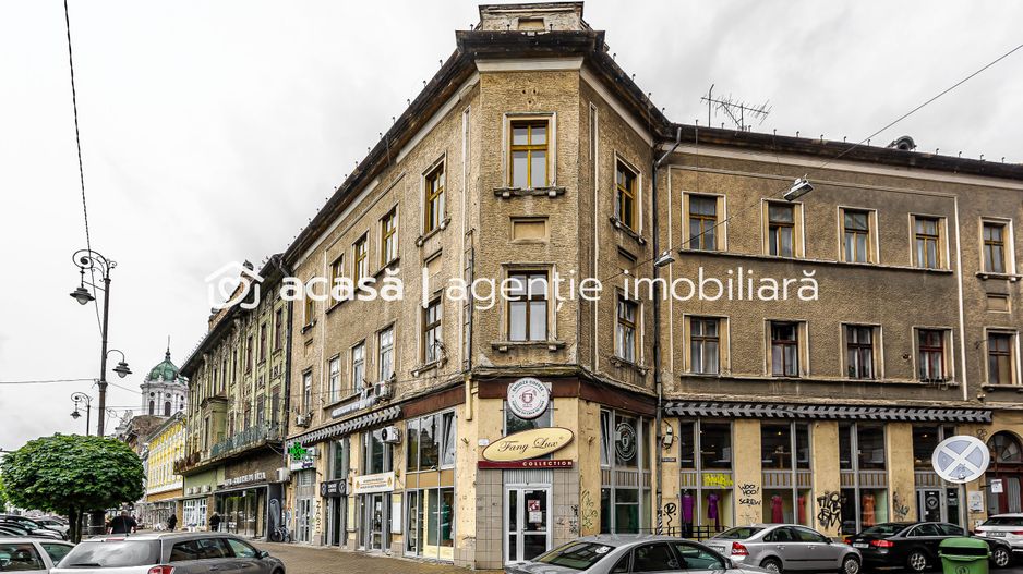 VÂNDUT! Apartament de 138 mp, Revoluției, Arad, - Poză 4
