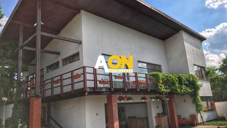 Vila cu 5 camere 922 mp teren  panorama superba comuna Ciugud - Poză 1