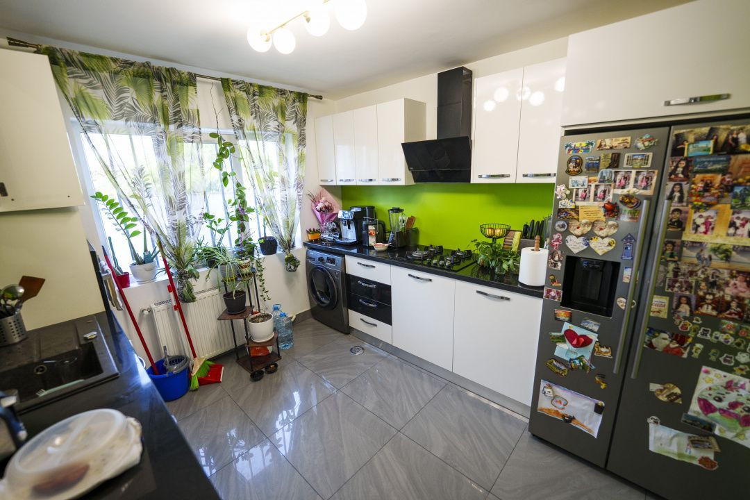 Casa moderna - Cernele - Poză 3