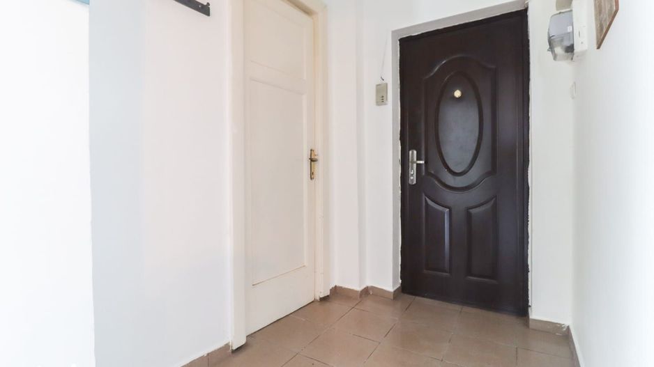 Apartament cu 3 camere, la 2 minute de metrou Piața Muncii - Poză 17