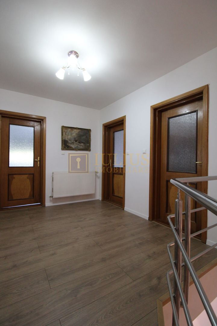 Casa in Blascovici, 5 camere + 3 bai, centrala proprie - Poză 22