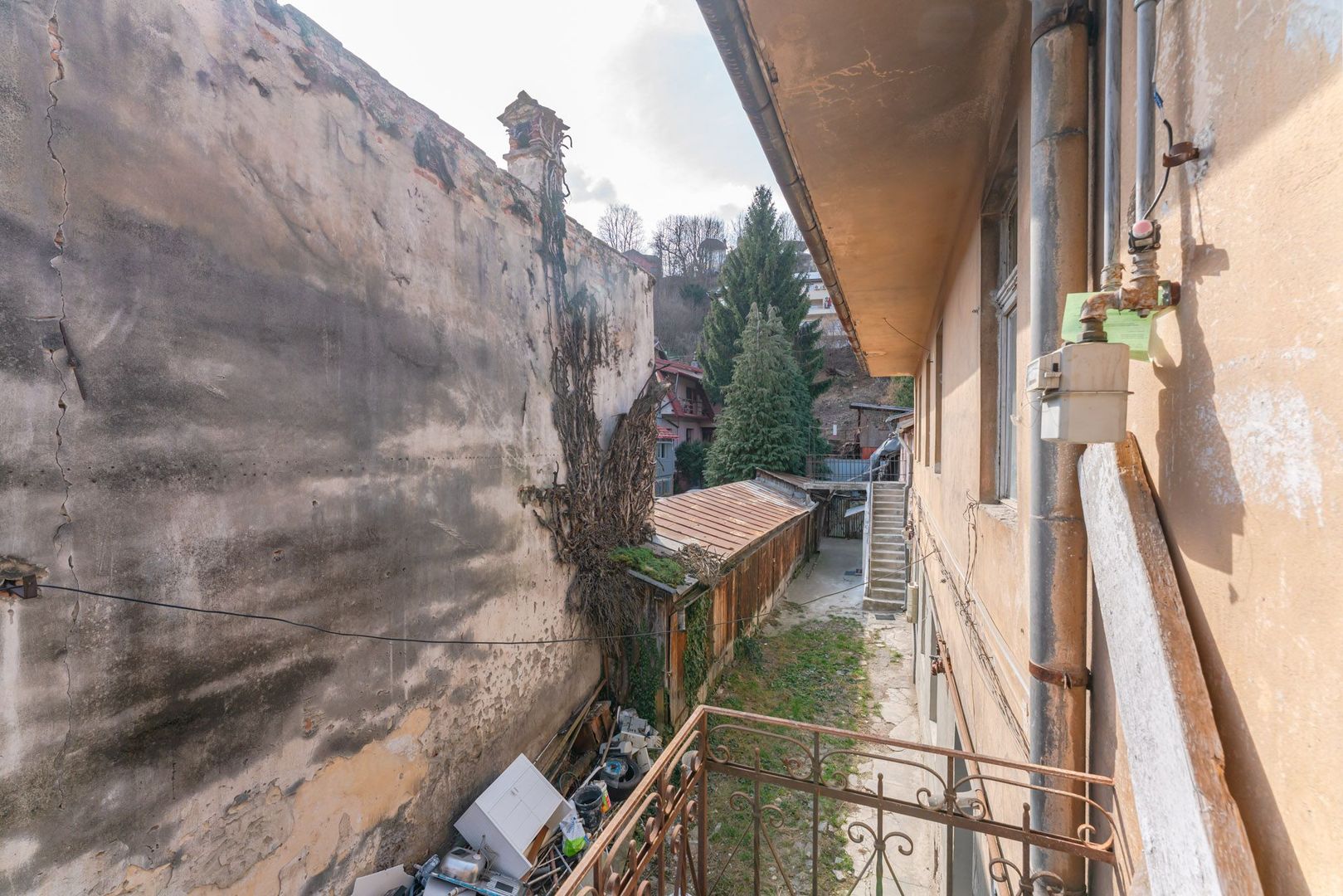 Clădire de vânzare în Brașovul Vechi | 16 camere | Potențial de dezvoltare - Poză 9