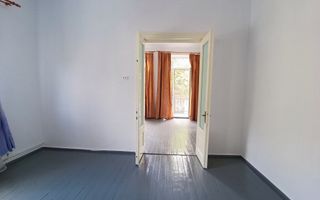 CENTRU SALA SPORTURILOR(COD03)- Casa interbelica si curte generoasa ! - Poză 3