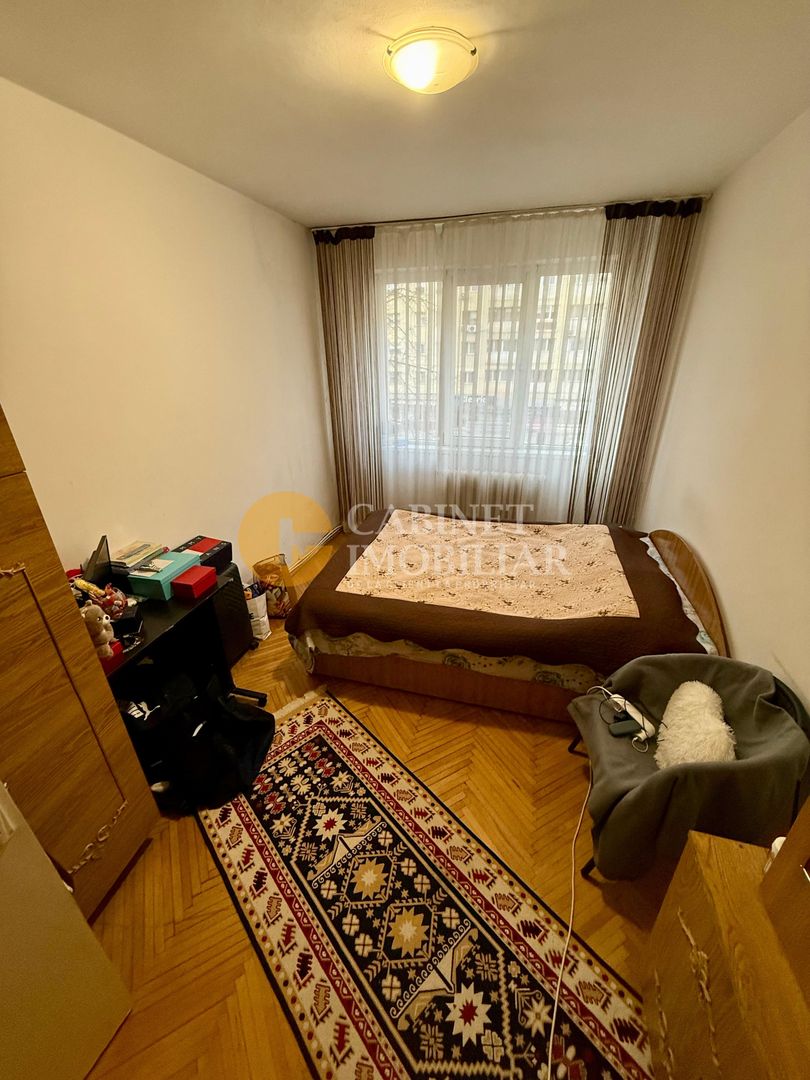 2 Camere Decomandat -  Etaj 2 - Bld. Alexandru Cel Bun - Poză 4