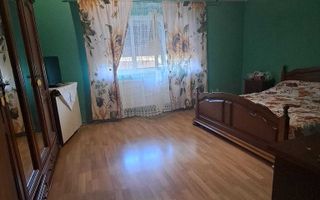 Casă cu 2 niveluri, compusă din 2 apartamente distincte, Tomesti - Poză 7