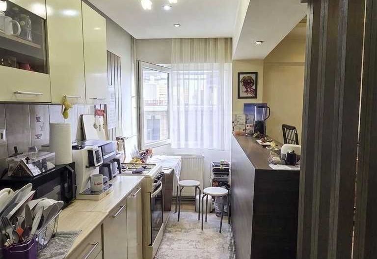 Apartament cu o cameră, modificat în stil open-space, situat în cartierul Tudor Vladimirescu, - Poză 4