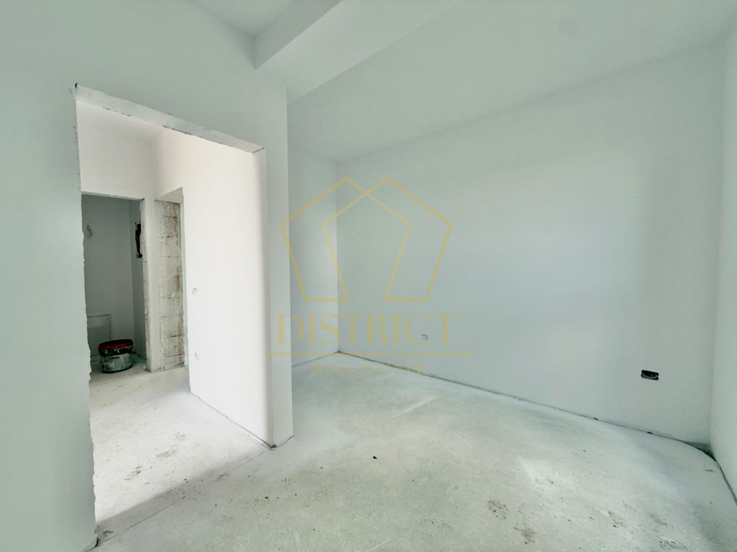 Duplex spatios cu 4 camere | Covaci - Poză 6