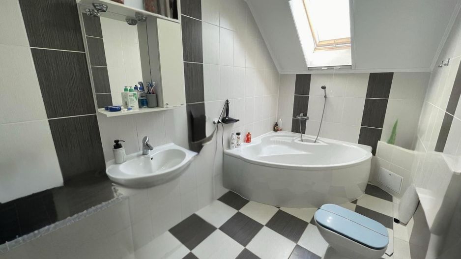 Vila Nojorid 177 mp utili, 180.000 € - Poză 9