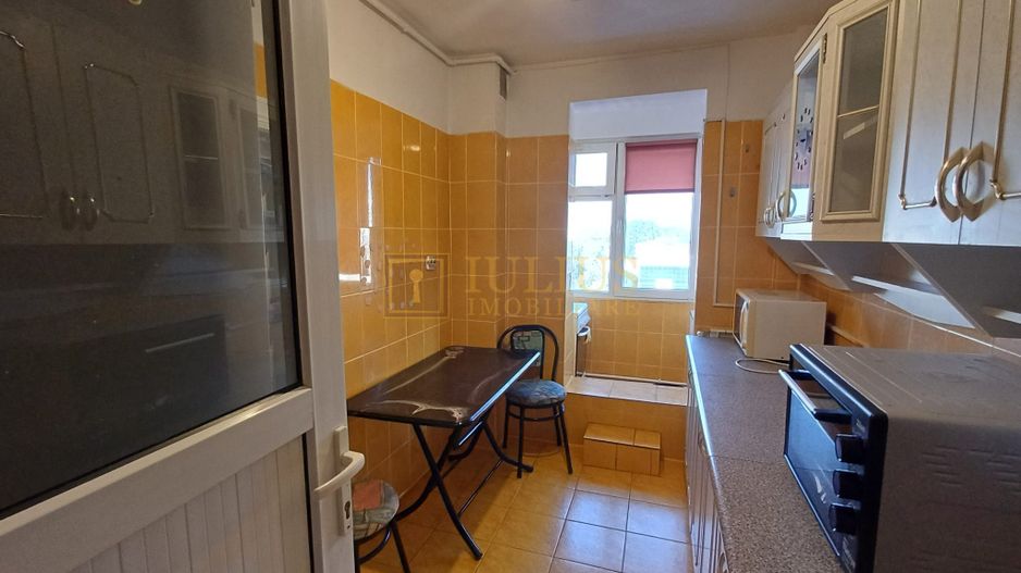 3 camere în zona Complex Studentesc - Poză 1