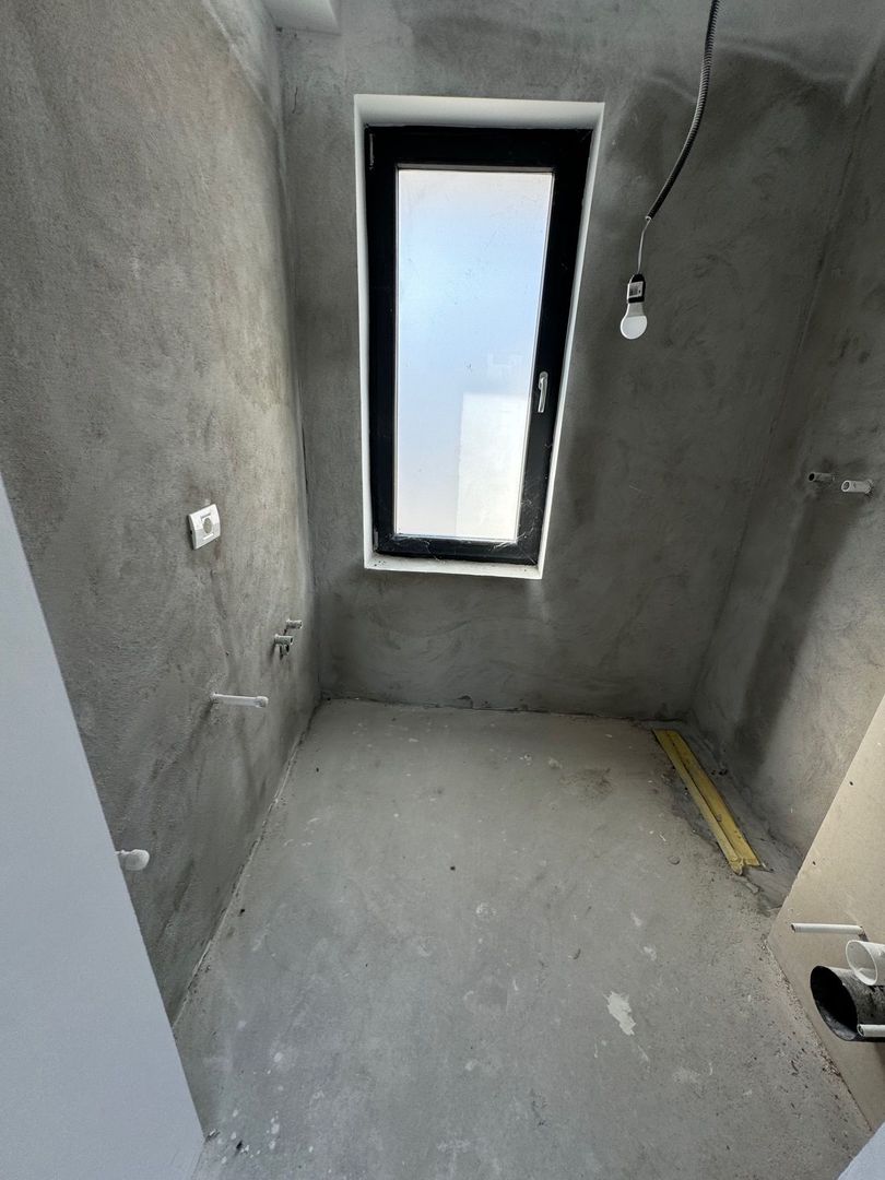 Vila Otopeni Odaile, curte GENEROASA 390m2 - Poză 9