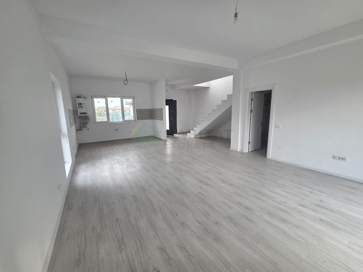 Casă tip 3 – Ivonco Residential, Tunari, Str. Orientului - Poză 1