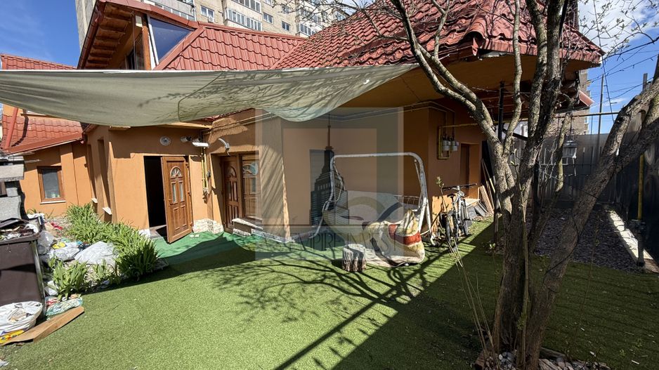 Casa 10 camere, 5 bai, 380 mp teren - zona Astra - Poză 2