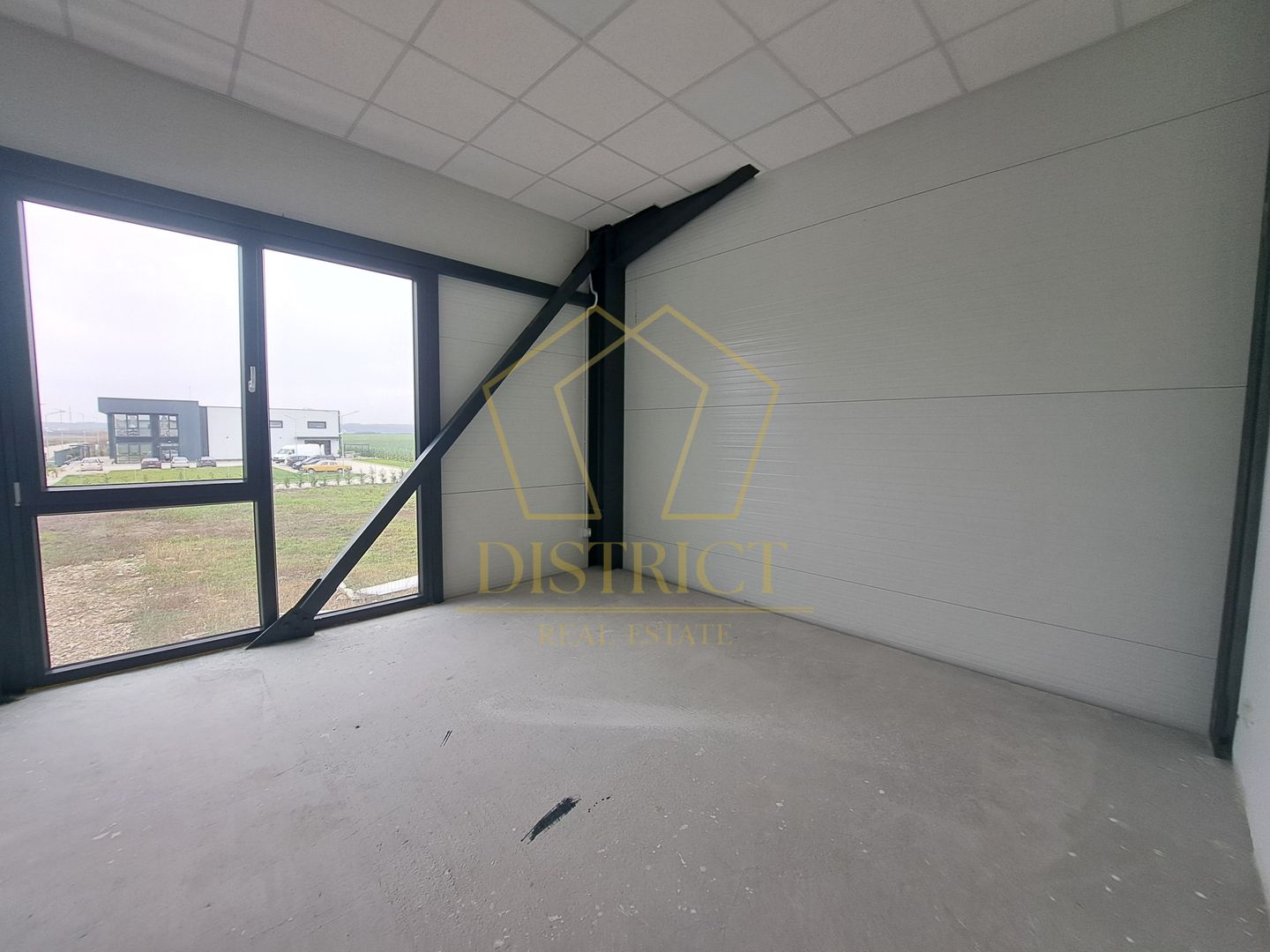 COM 0% Hale servicii, birouri și depozitare de inchiriat  | Aeroport - Poză 11