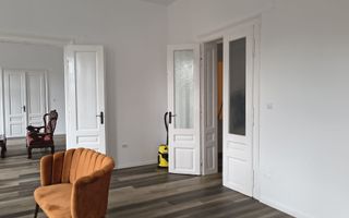 Spatiu birouri, ultracentral, Piata 1 Decembrie. 8 E + TVA/mp/luna. - Poză 2