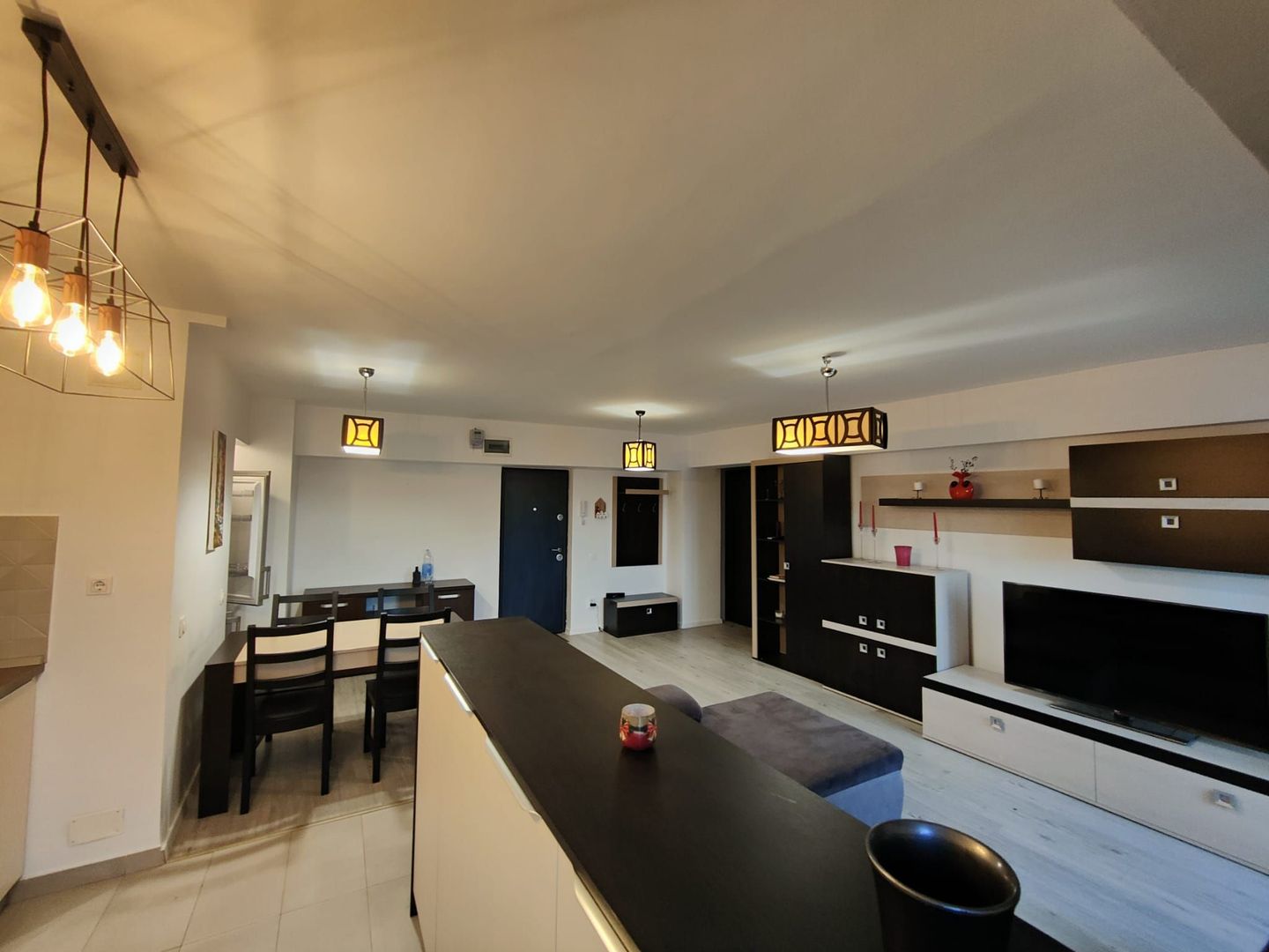 APARTAMENT SPATIOS ZONA TITULESCU - Poză 6