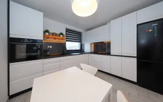 REZERVAT!   Apartament 2 camere,80 mp utili+parcare subterana-Coresi - Poză 16