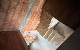 Casă individuală cu garaj , curte generoasă - Poză 19