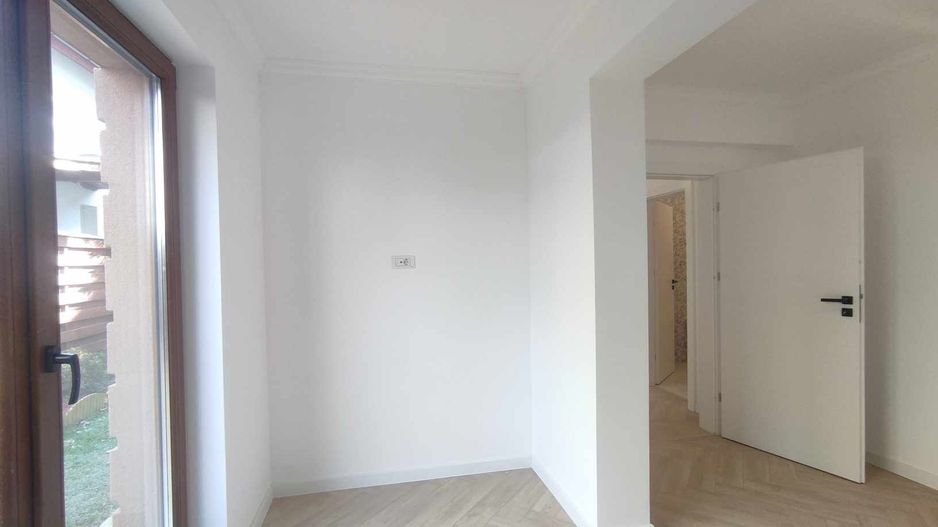 Vanzare apartament 3 camere cu gradina la 5 minute de metrou - Poză 23