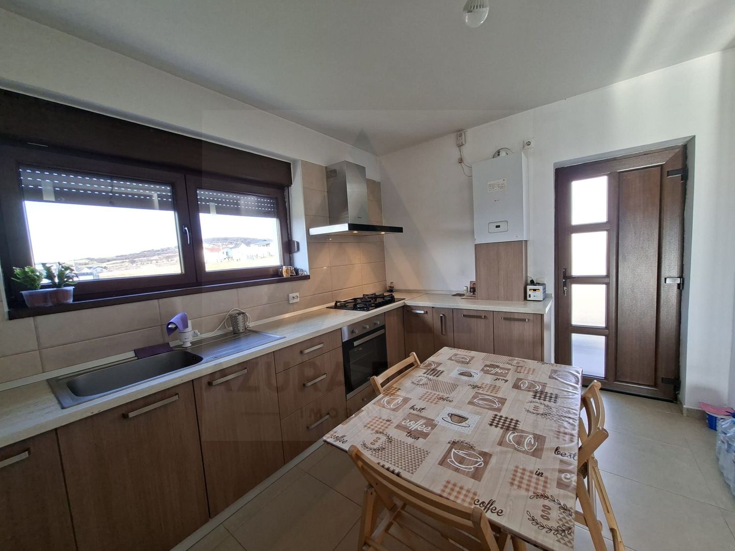 Casa intabulata 5 camere 2 bai si curte generoasa in Bavaria Park - Poză 5