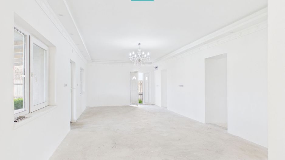 Casă renovată 4 camere si 1452 mp teren în Bătania - Poză 7