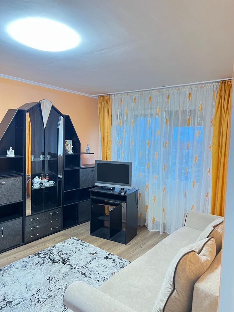 Apartament 2 camere spațios, renovat, lângă metrou 1 Decembrie 1918 - Poză 1