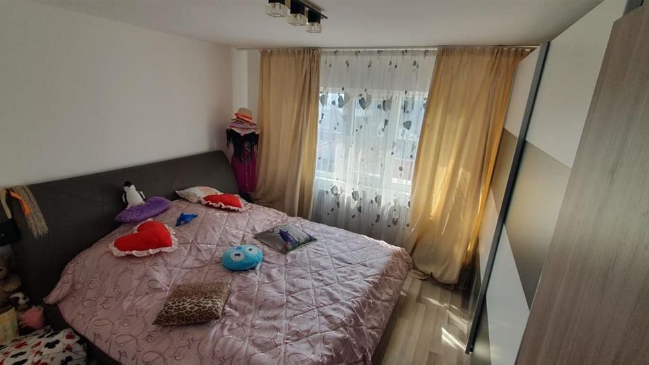 Apartament 3 camere2 bai 2 balcoane Centrala proprie. - Poză 5