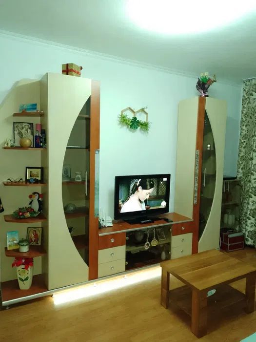 Apartament 2 camere,parter,curte,mobilat/utilat  Eroii Revolutiei - Poză 4