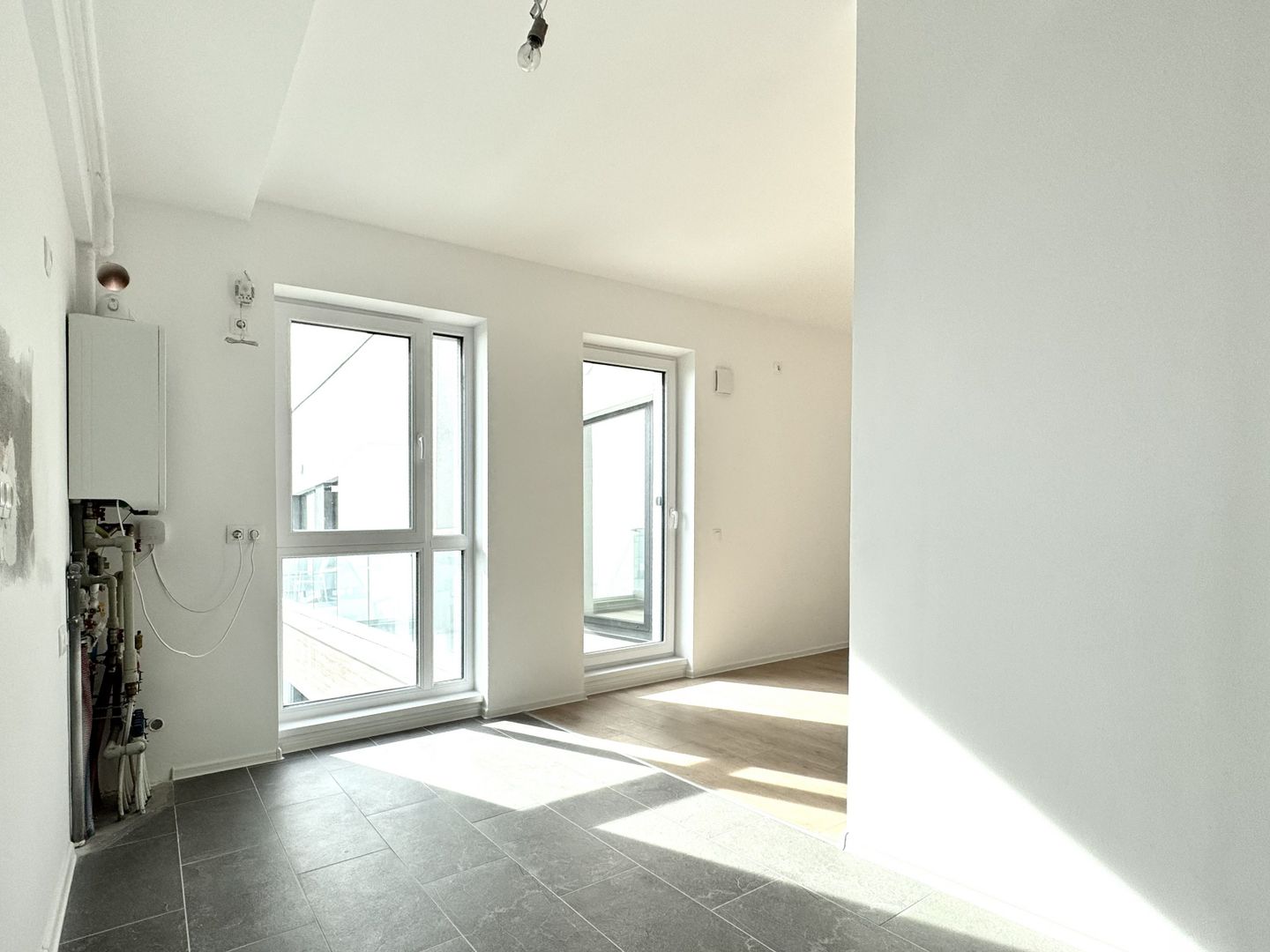 Apartament 3 camere Zona Mall Colosseum-Lacul Străulești - Poză 3