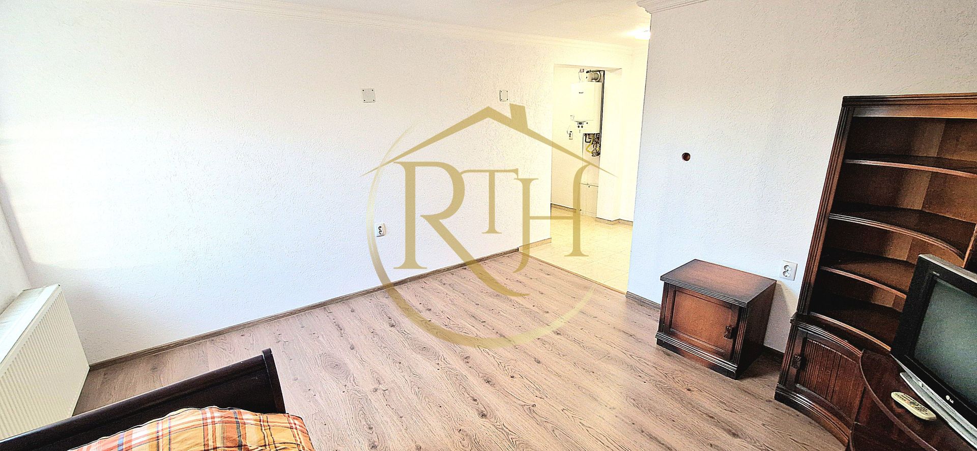 Apartament 2 camere de inchiriat curte, foișor,grădină – zona Shopping City - Poză 4