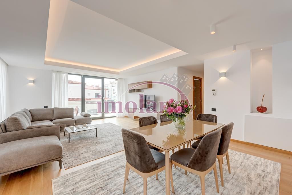 Inchiriere - apartament - 4 camere+terasa+loc parcare - Primaverii - Poză 1