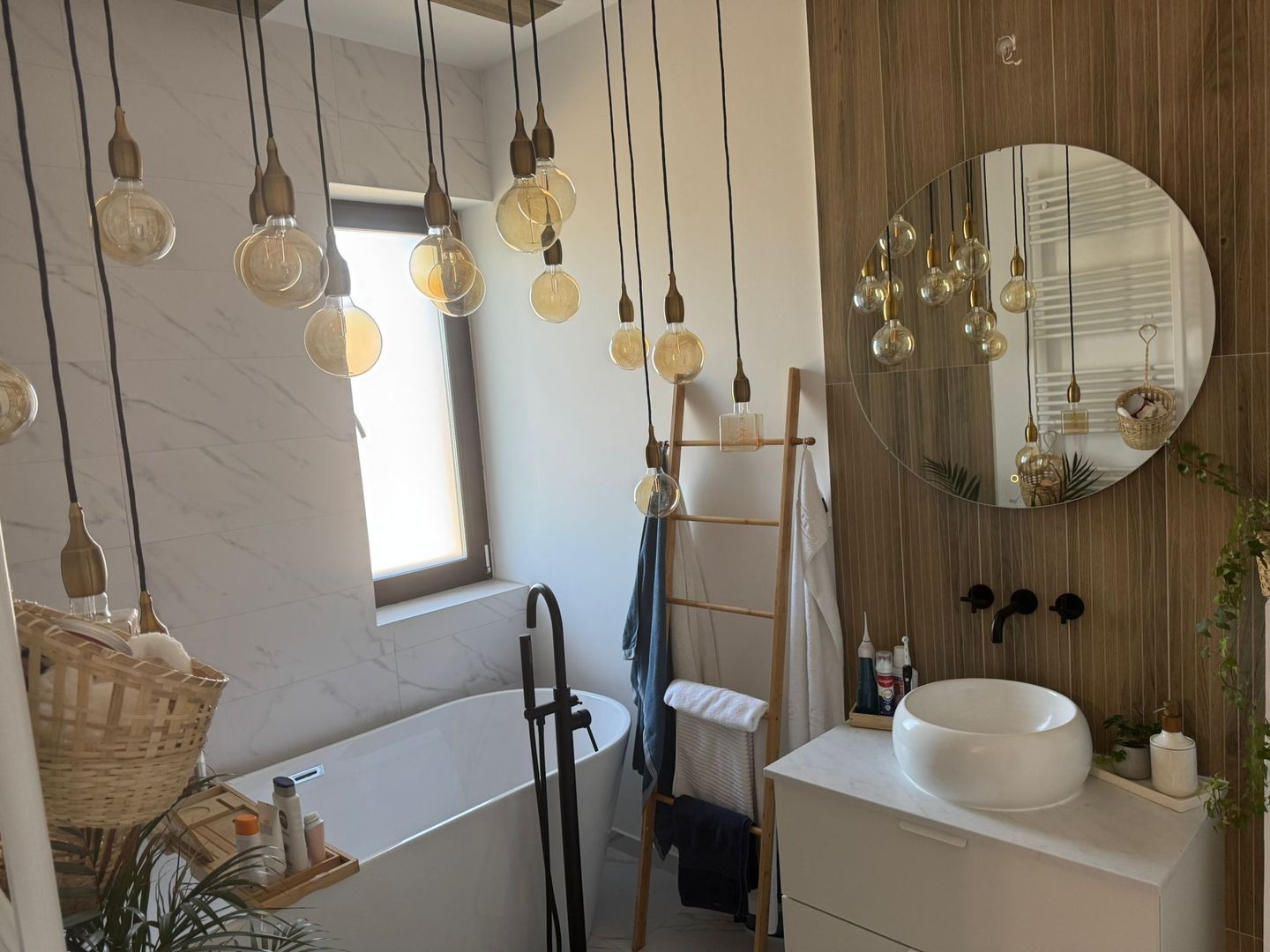 CASA INDIVIDUALA LANGA PADURE | MOBILATA SI UTILATA - Poză 31