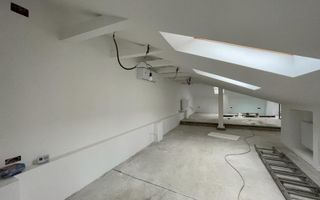 Spatiu comercial ultracentral cu vitrina si intrare direct din strada - Poză 8