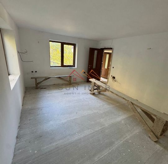 Vila S+P+E, priveliste deosebita, 6 camere, garaj, terasa, Cornu, PH - Poză 9