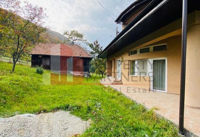Casa + teren 1700 mp langa Padure Bran/ Predelut - Poză 11