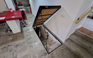 De vânzare casă modernă în centrul Oradiei - Poză 21