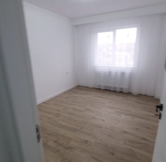 APARTAMENT 3 CAMERE - AGNES - LEORDENI - Poză 3