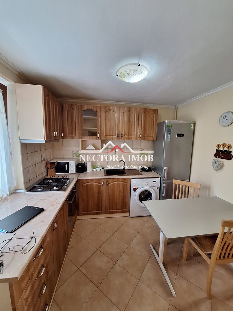NECTORA IMOB-Apartament 2 camere, Blvd. Decebal, Etaj 1,Mobilat/Utilat - Poză 5
