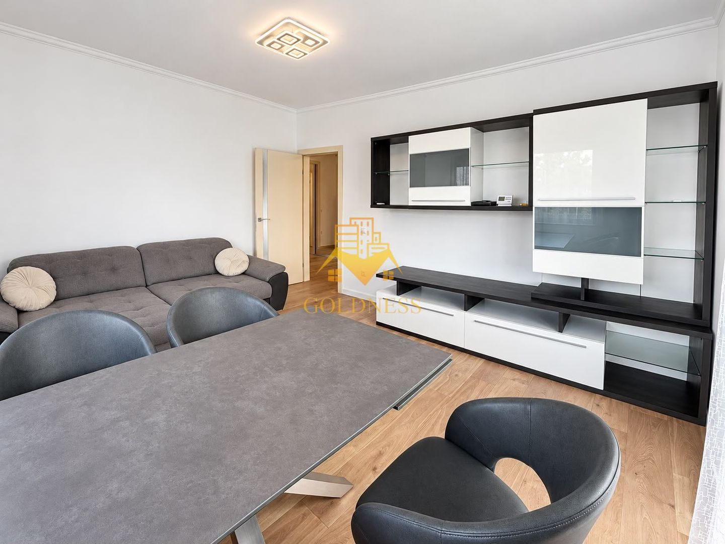 2 Camere decomandate, Borhanci, Regina Maria, Parcare, Petfriendly,Lux - Poză 2