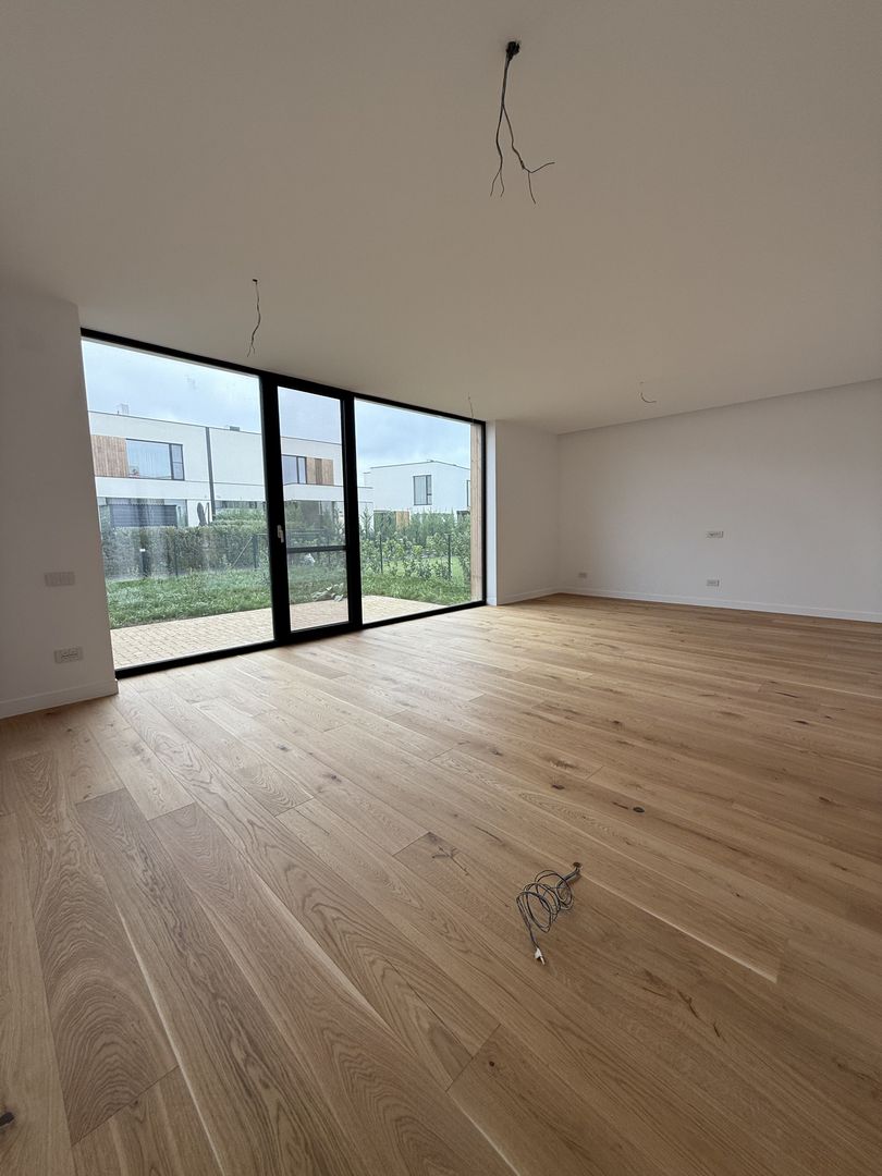 Vila  de tip Urban Villa 07 in faza 1 in Amber Forest - Poză 4