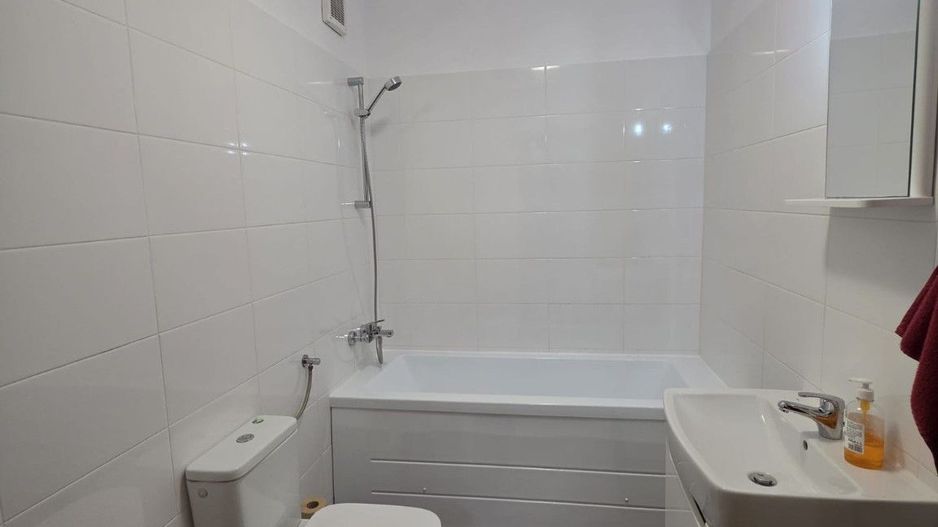 Apartament modern 3 camere Torontalului, Parcare subterană - Poză 19