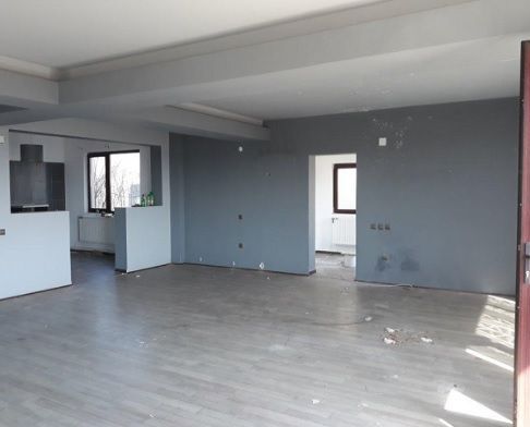 Casa 8 camere Cranguri - Poză 5