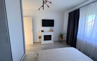 MOBILAT-UTILAT, 3 CAMERE, CURTE SPATOASA - Poză 5