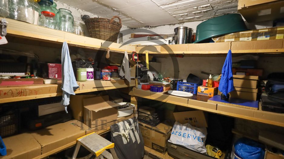 Casa 6 camere de vanzare | Salon Infrumusetare | Ploiesti, COMISION 0% - Poză 19