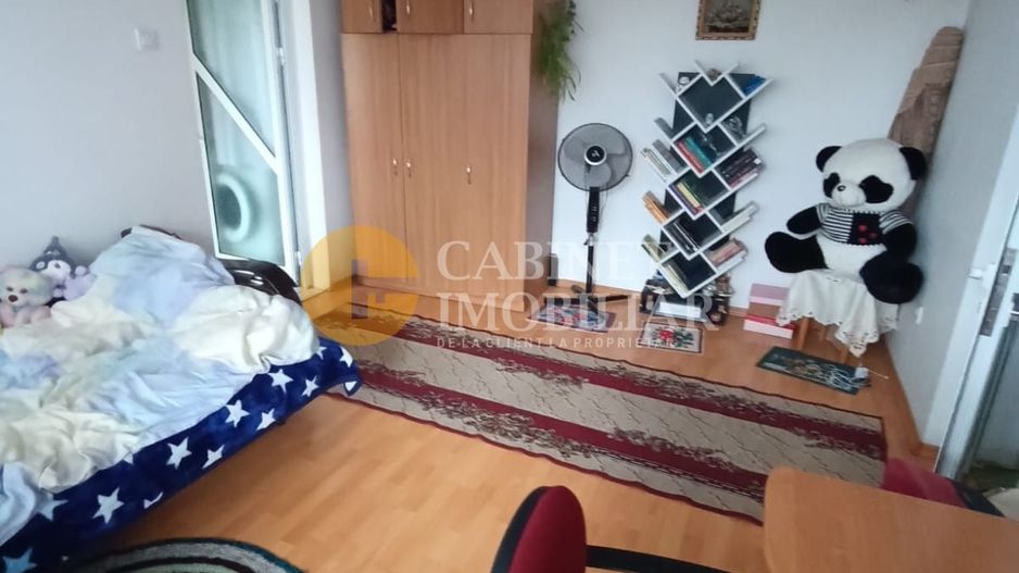 1050 Euro/MP - 3 camere SD - Zona Podu Ros - Poză 3