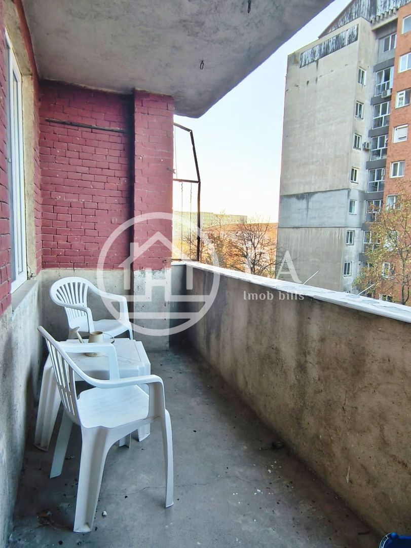 Apartament de vânzare cu 3 camere în zona Rogerius, Oradea - Poză 14