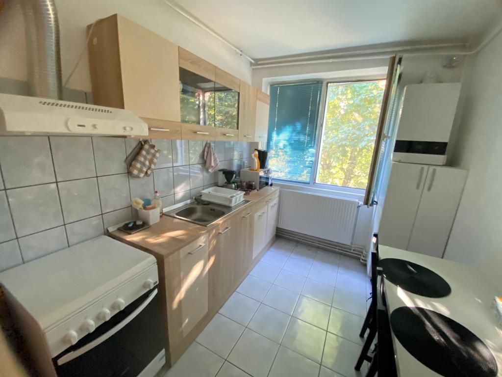 3 camere confort 1 etaj 3 zona Medicina CENTRALA PROPRIE - Poză 8