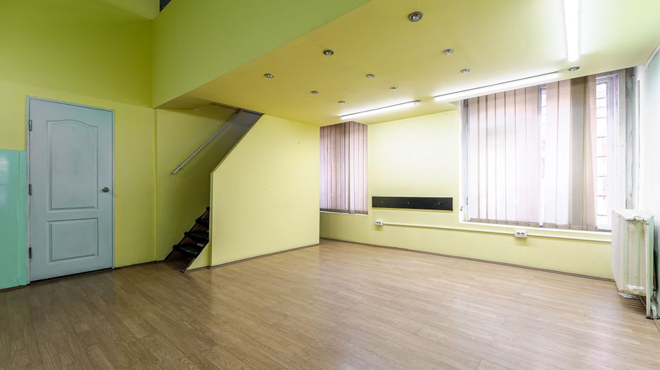 Spațiu comercial cu 5 căi de acces, clădire complet restaurată. - Poză 10